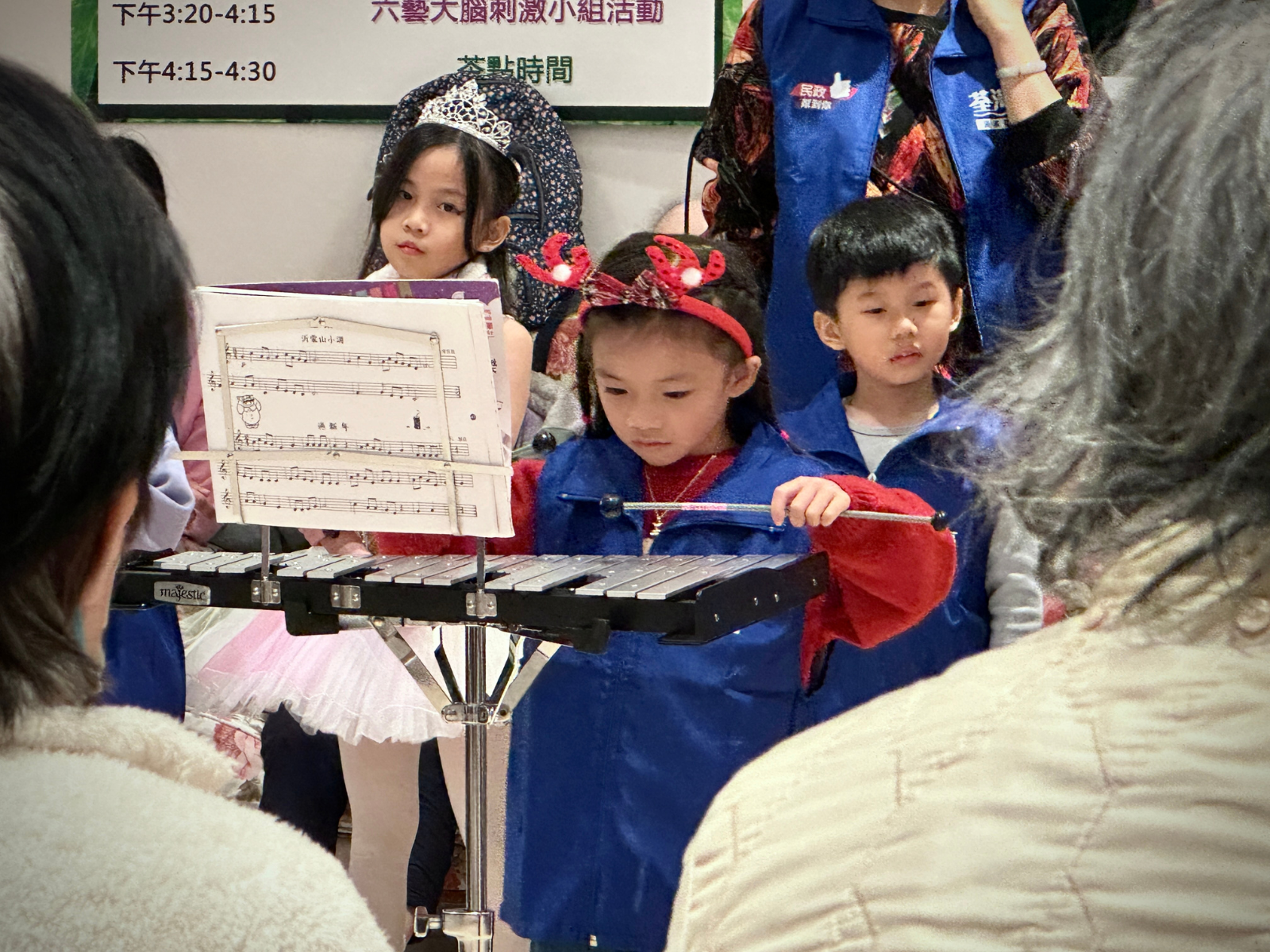 1227_FlexiMom_Volunteering_03